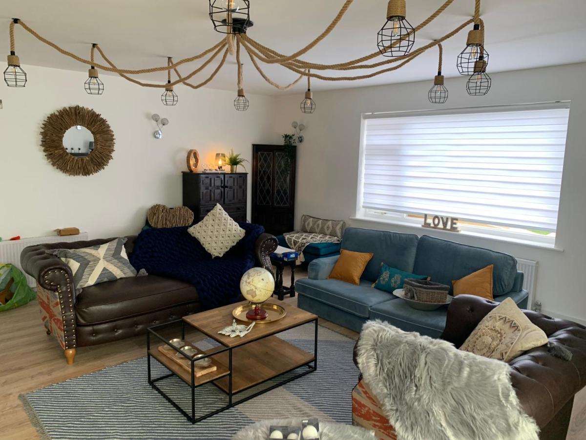 Shore Lodge. 4 Bed Bungalow Only Mtrs From The Beach. Sleeps 8 Sutton-on-Sea Buitenkant foto