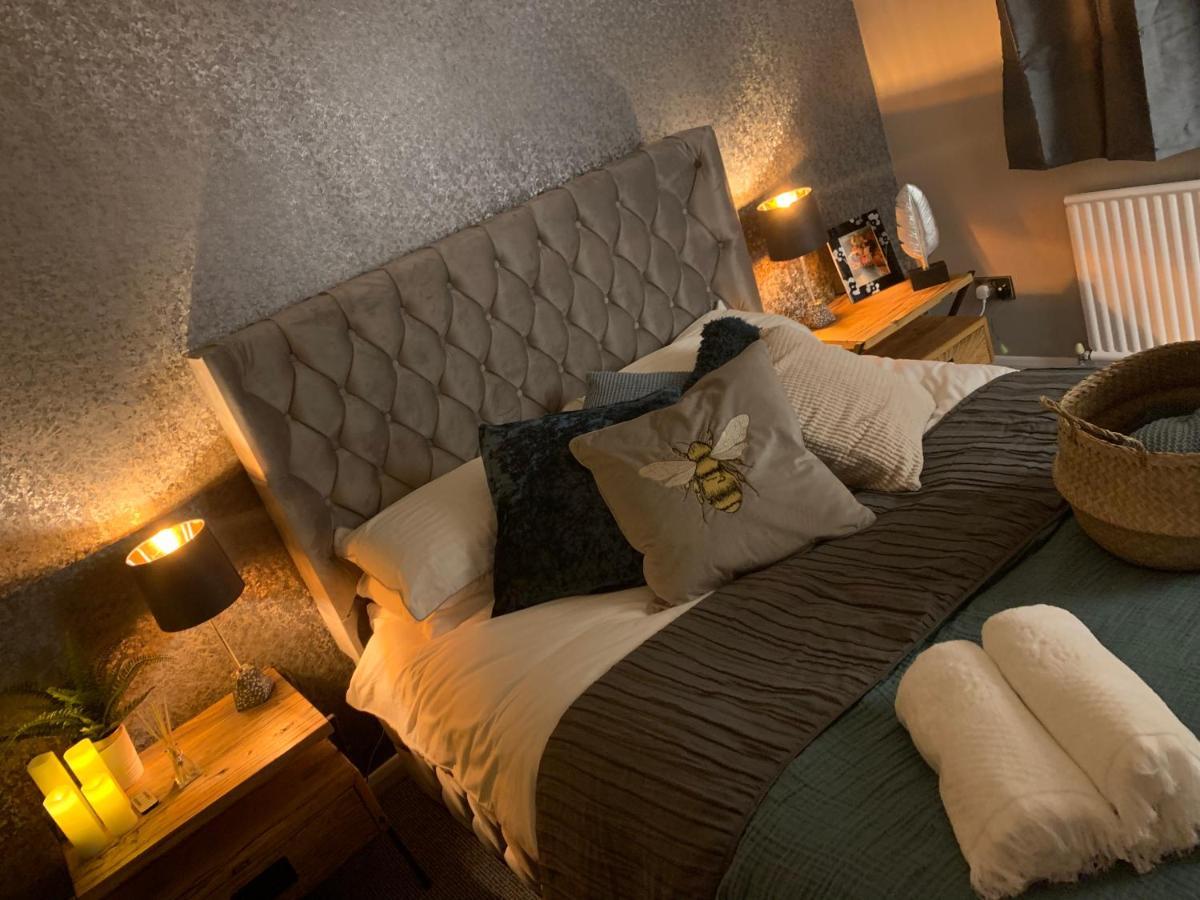 Shore Lodge. 4 Bed Bungalow Only Mtrs From The Beach. Sleeps 8 Sutton-on-Sea Buitenkant foto